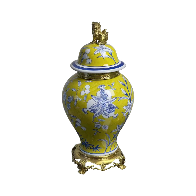 Home decoration Brass ceramic jar with lid porcelain vase decoration one