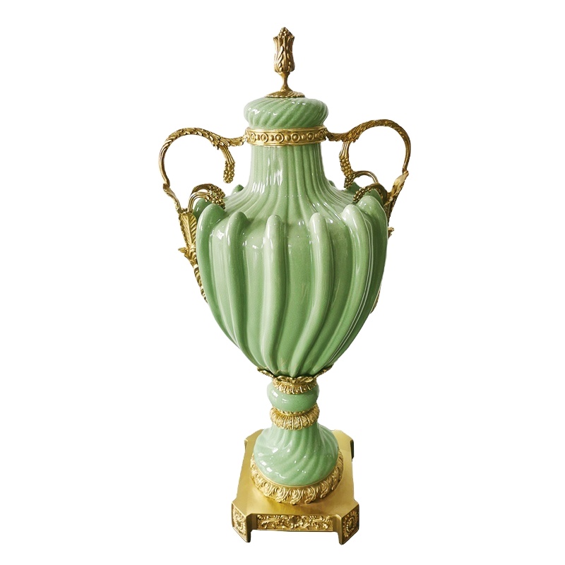 Creative Ceramic Vase  Golden Top Retro Decorative Crafts Green Storage Jar with Lid Home Decoration Vase